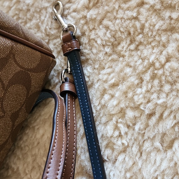 Coach Rowan Signature Rainbow Logo Satchel/Crossbody π - Picture 5 of 16